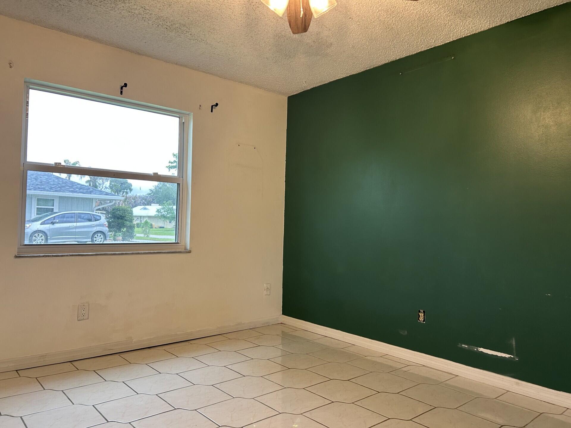 SOUTH PORT ST LUCIE UNIT 4 - Residential