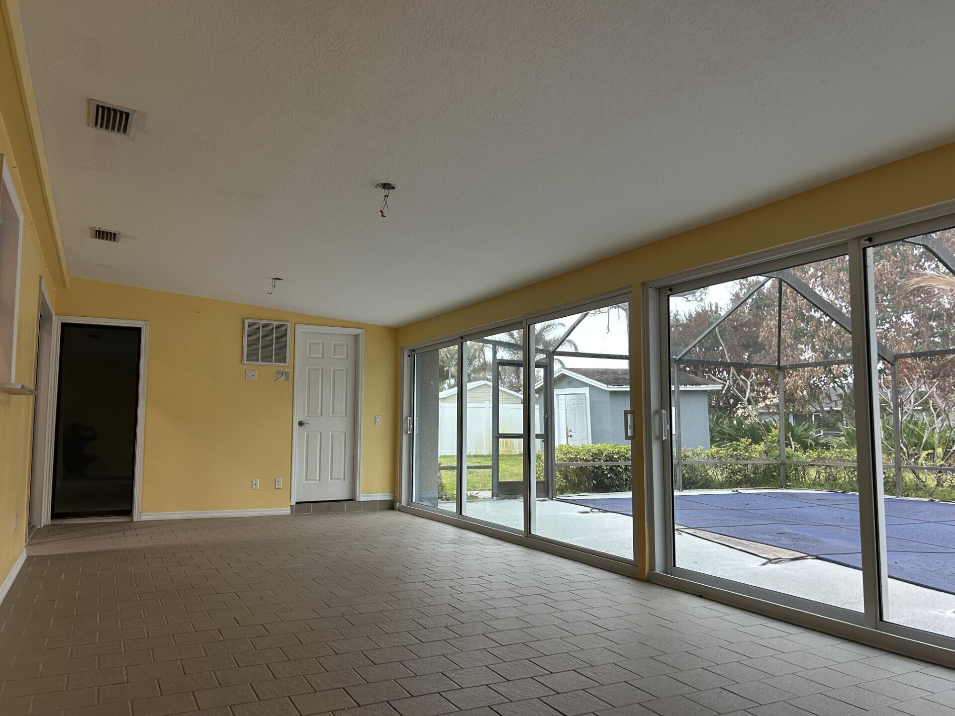 SOUTH PORT ST LUCIE UNIT 4 - Residential