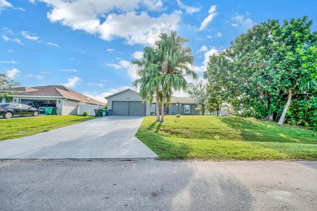 Photo of 3197 SW Esperanto Street, Port Saint Lucie, FL 34953 (MLS # R10935932)