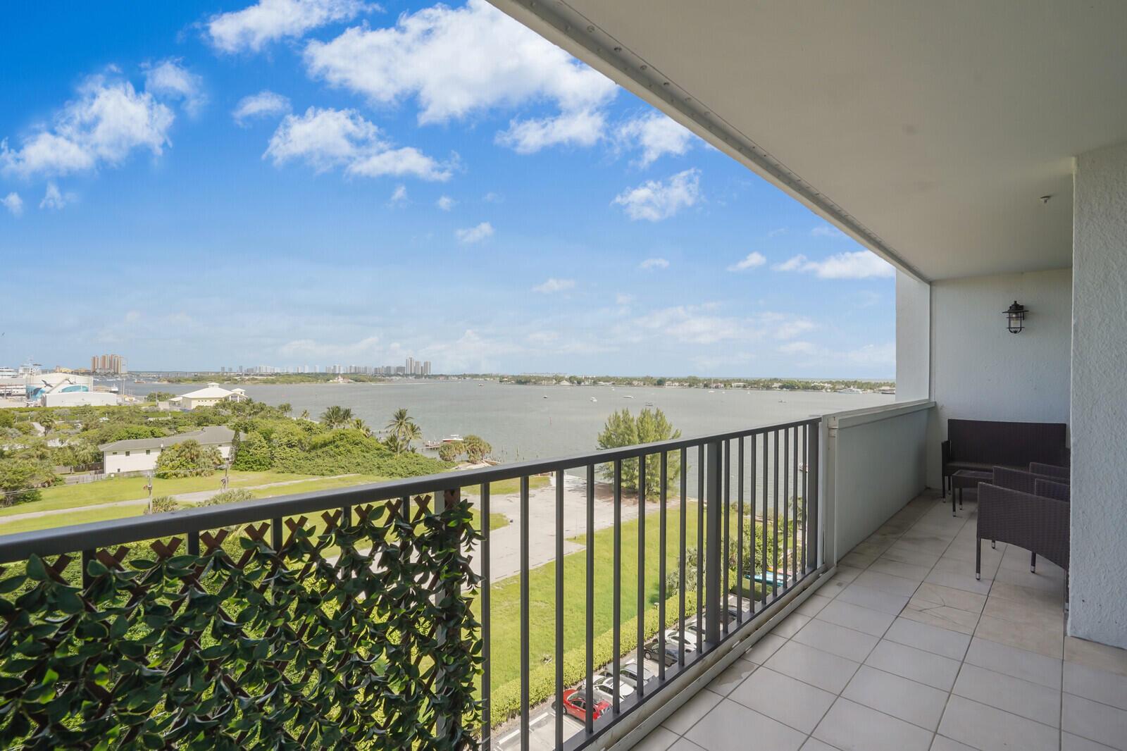 PALM BEACH HOUSE - Residential