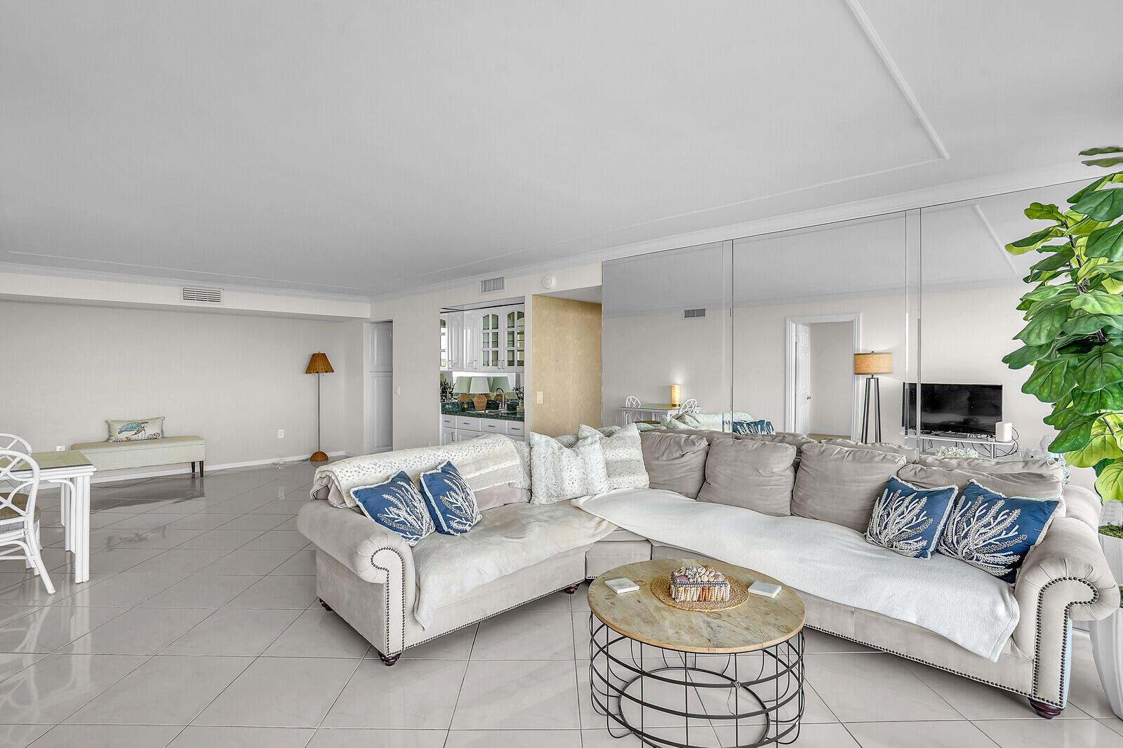 PALM BEACH HOUSE - Residential