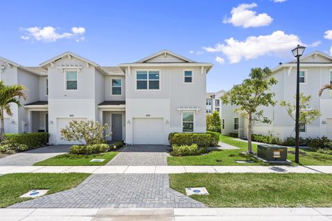 840 SE Grovebush Lane Port St Lucie FL 34984