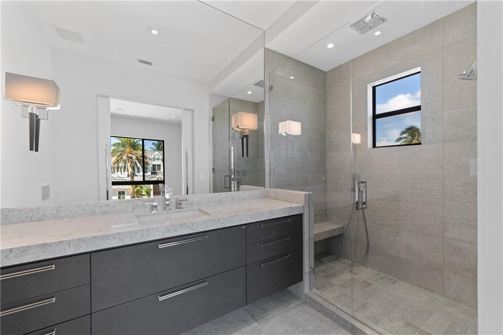 Lake Placid 35-23 B - Residential