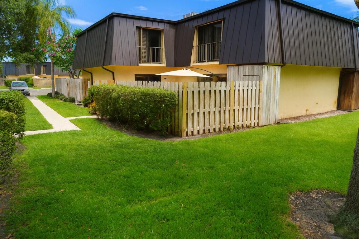 WATERSIDE ESTATES - Residential