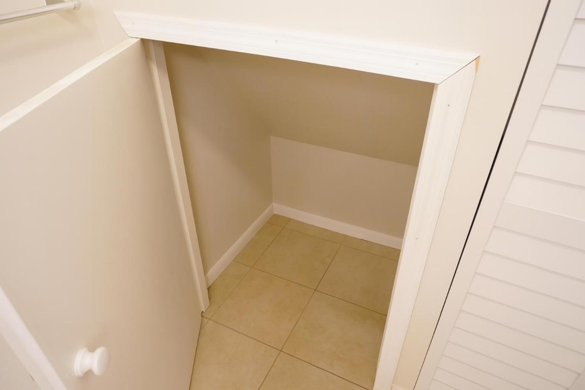 WATERSIDE ESTATES - Residential