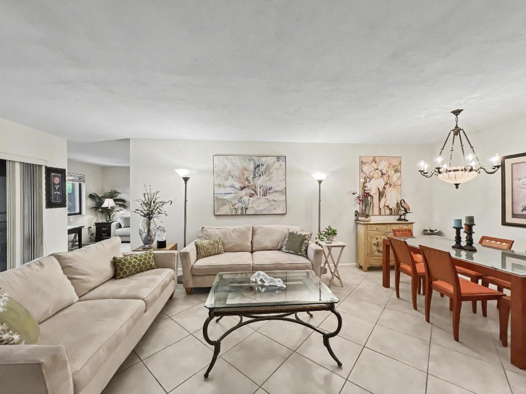 FOUNTAINS OF PALM BEACH CONDO 4 - Residential