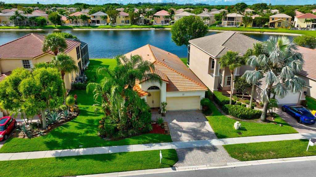 Photo of 7230 Via Luria, Lake Worth, FL 33467 (MLS # R11102980)