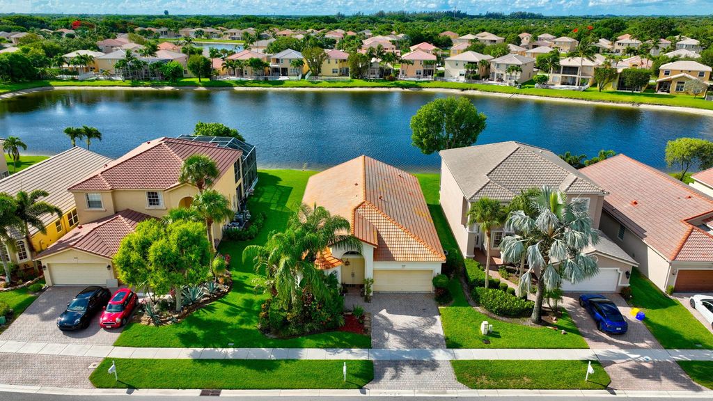 Photo of 7230 Via Luria, Lake Worth, FL 33467 (MLS # R11102980)