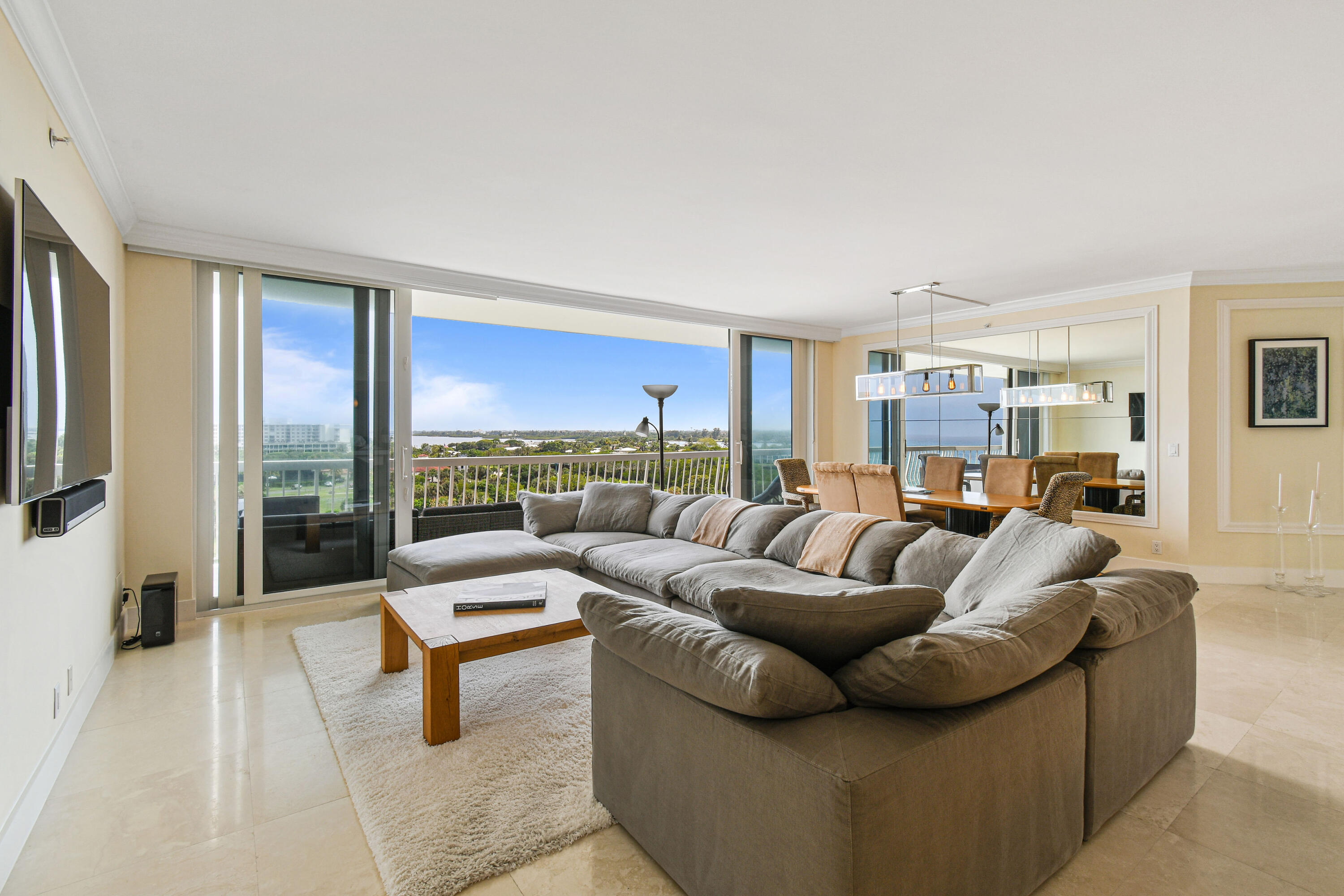 2100 Cond at Sloans Curve - Residential