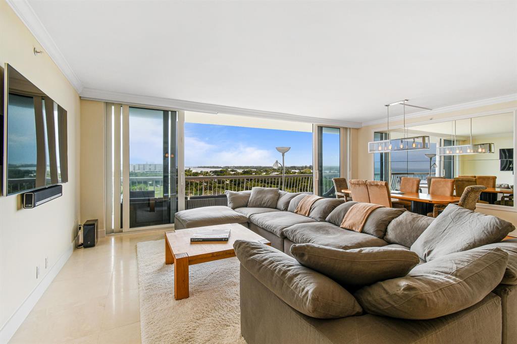 2100 Cond at Sloans Curve - Residential