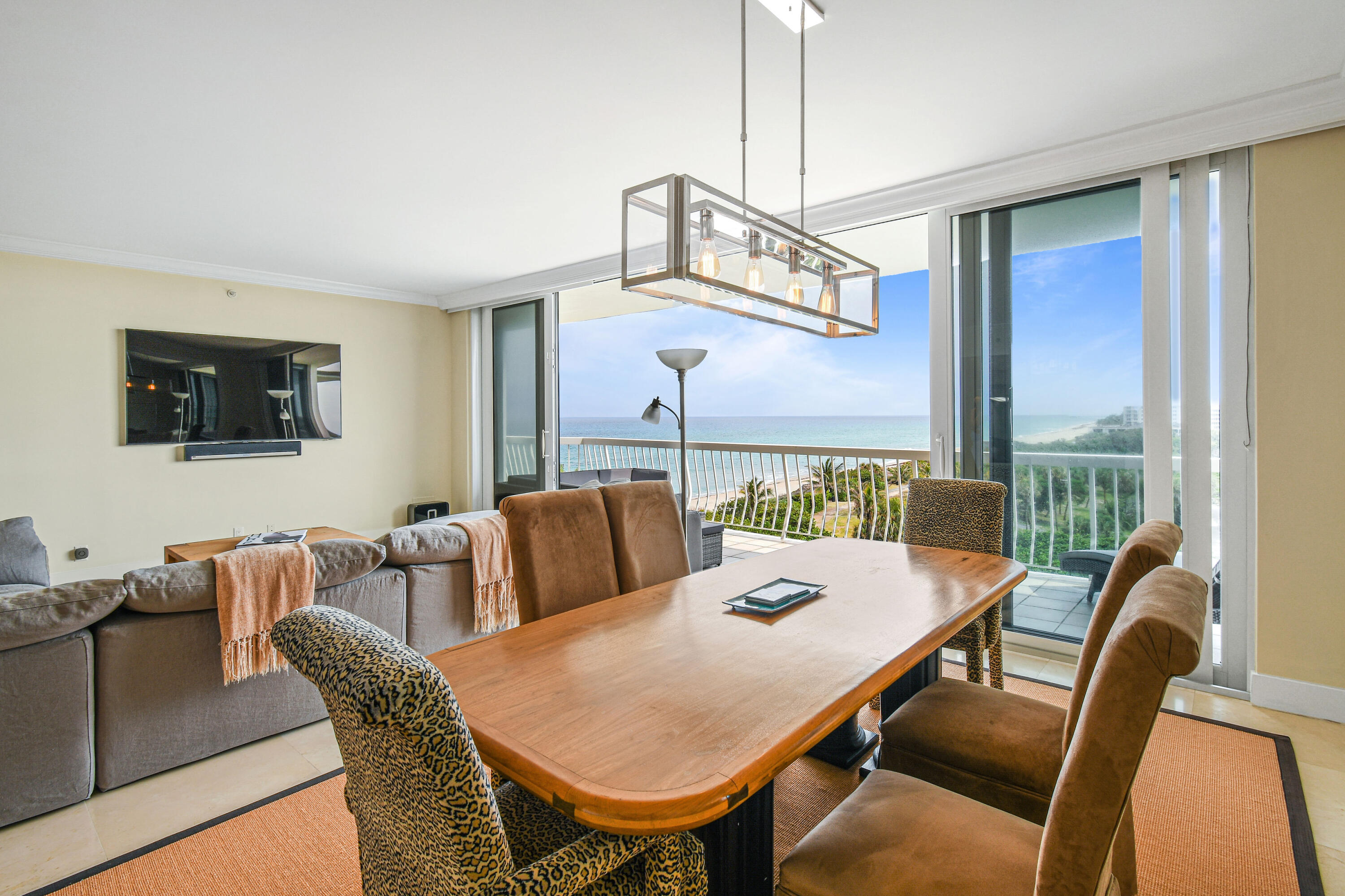 2100 Cond at Sloans Curve - Residential