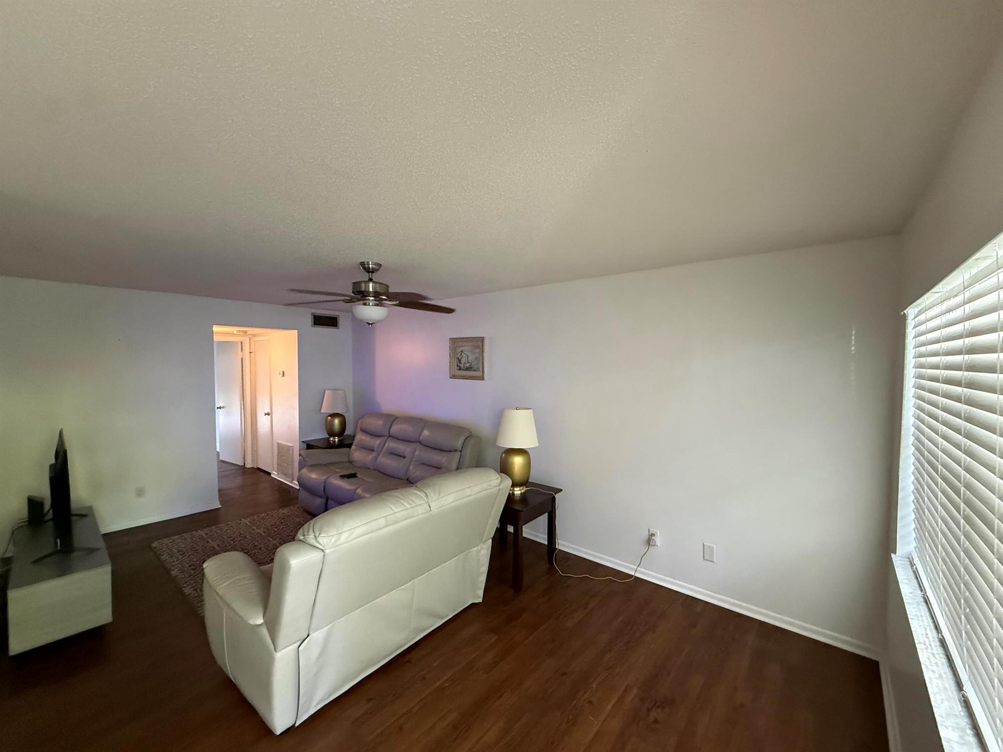 VISTA DEL LAGO CONDO - Residential Lease