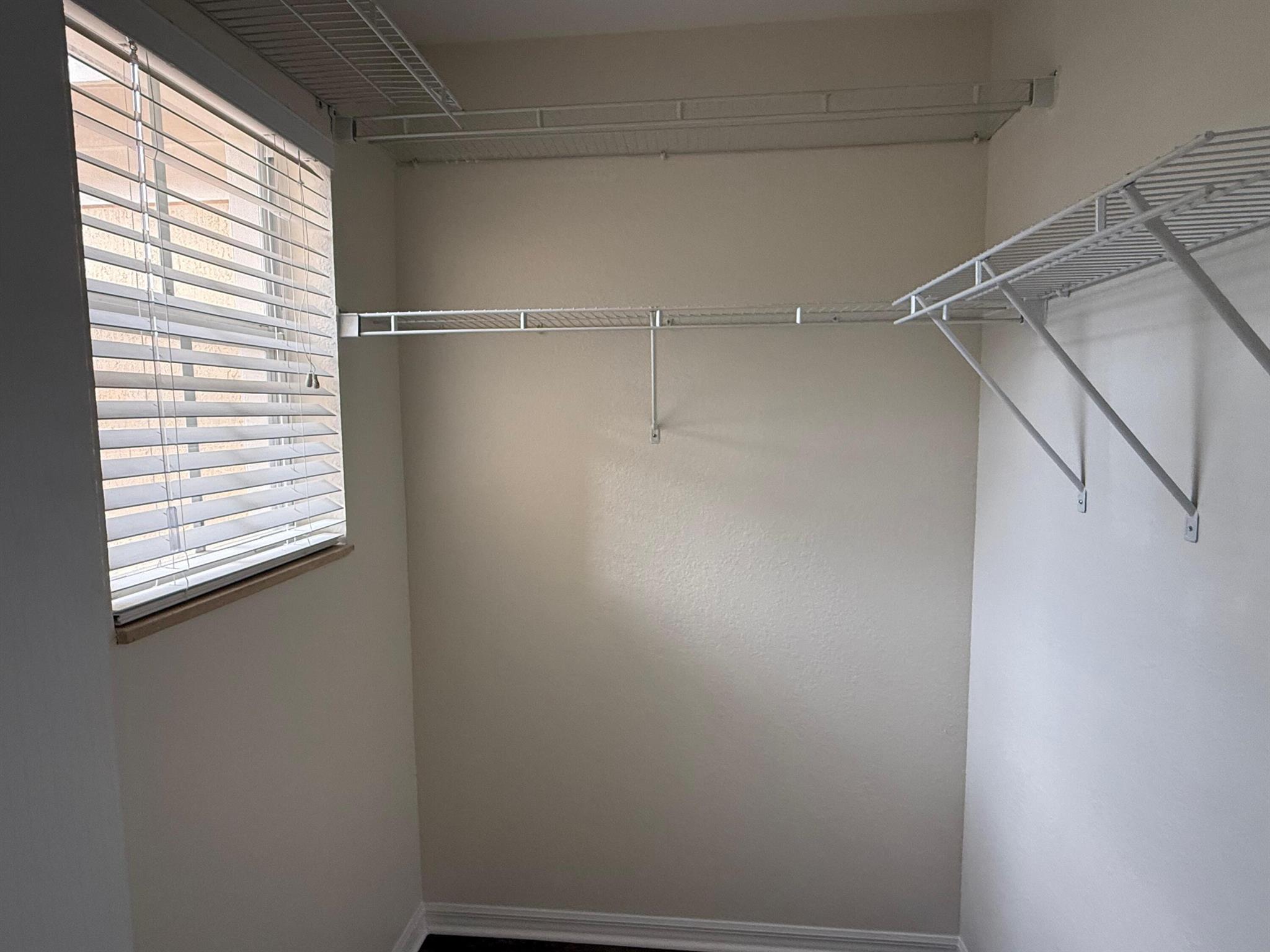 MELROSE POINT CONDO - Residential Lease