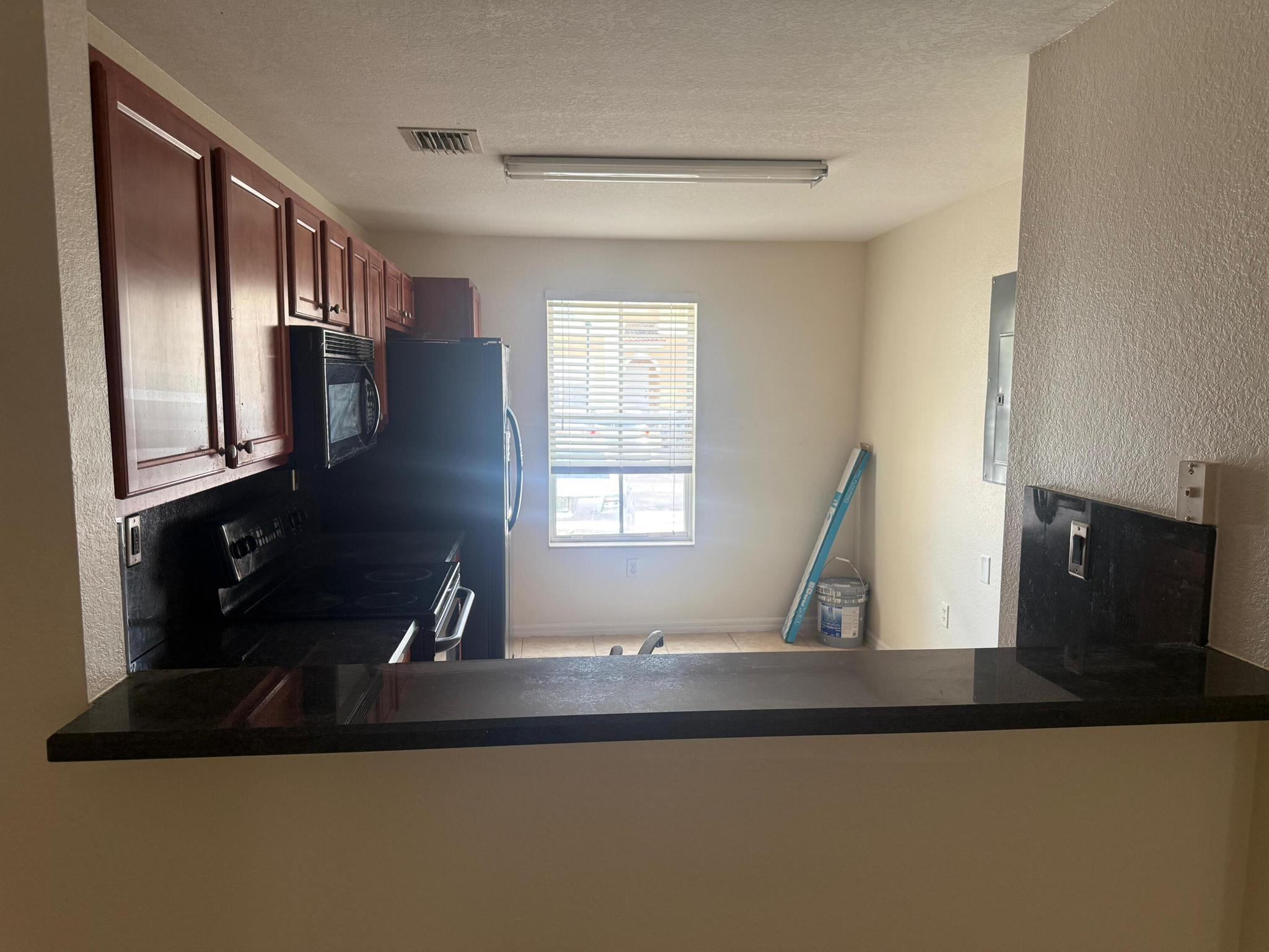 MELROSE POINT CONDO - Residential Lease