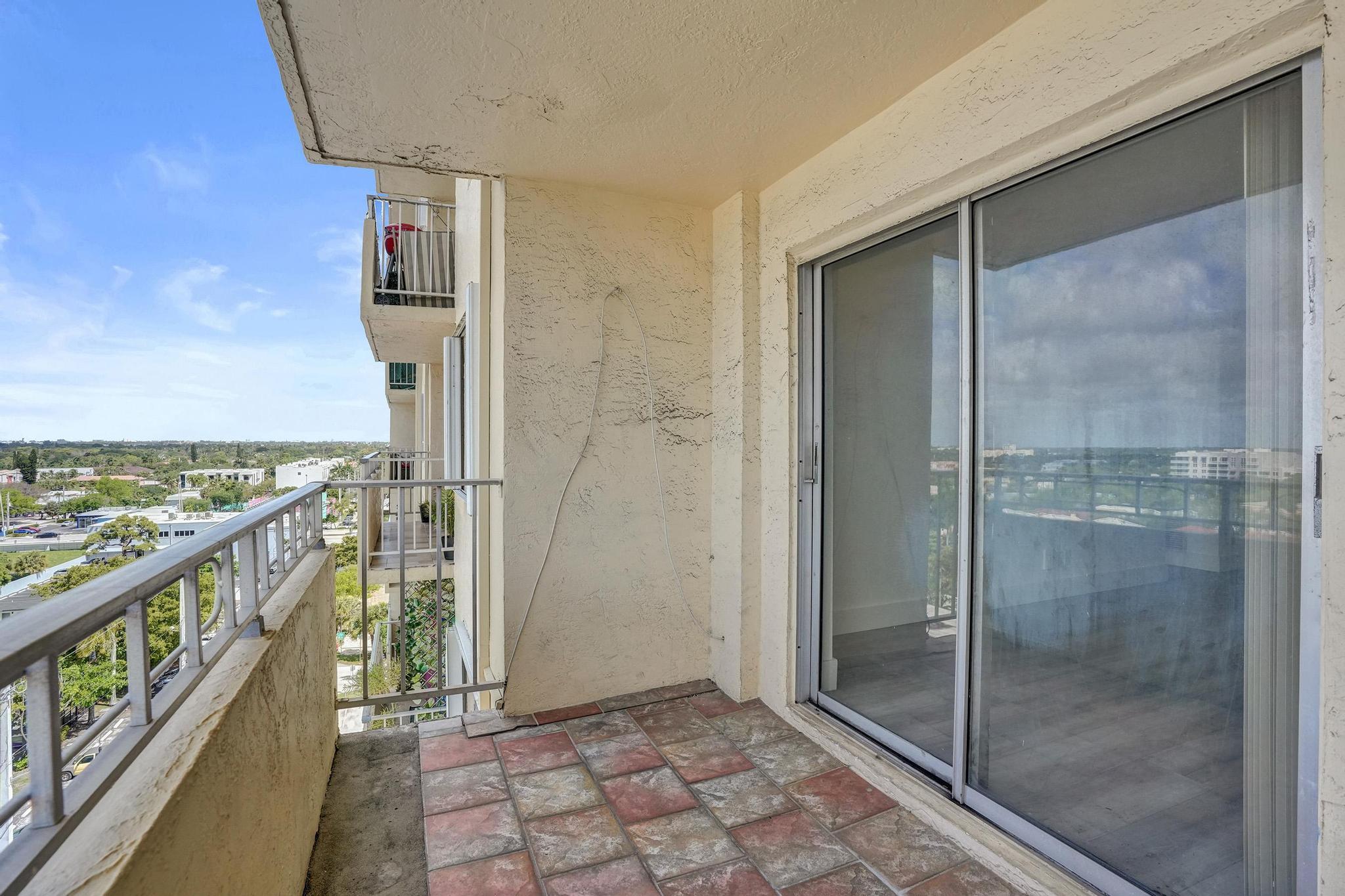 VICTORIA PARK TOWER CONDO - Residential