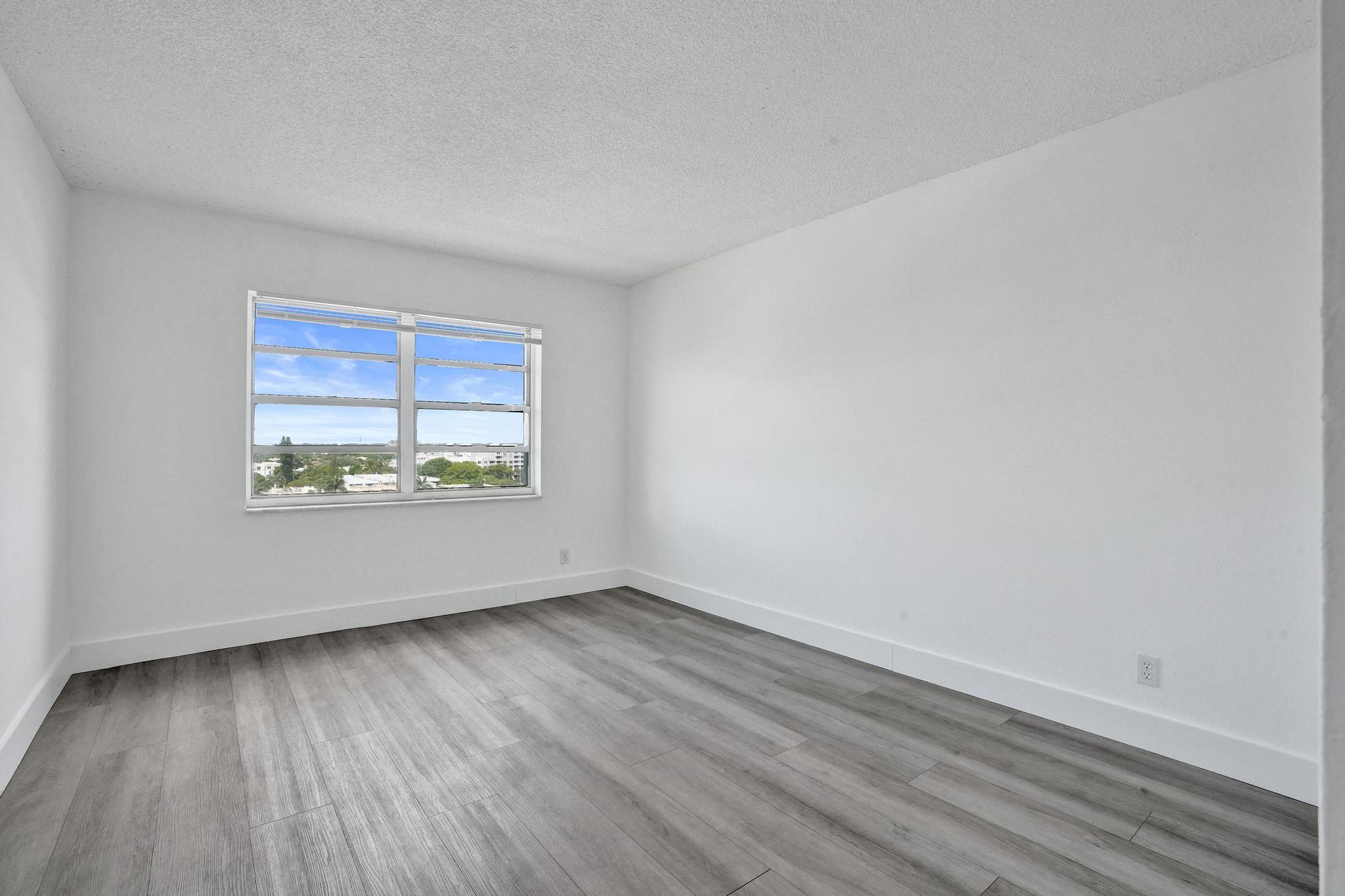 VICTORIA PARK TOWER CONDO - Residential