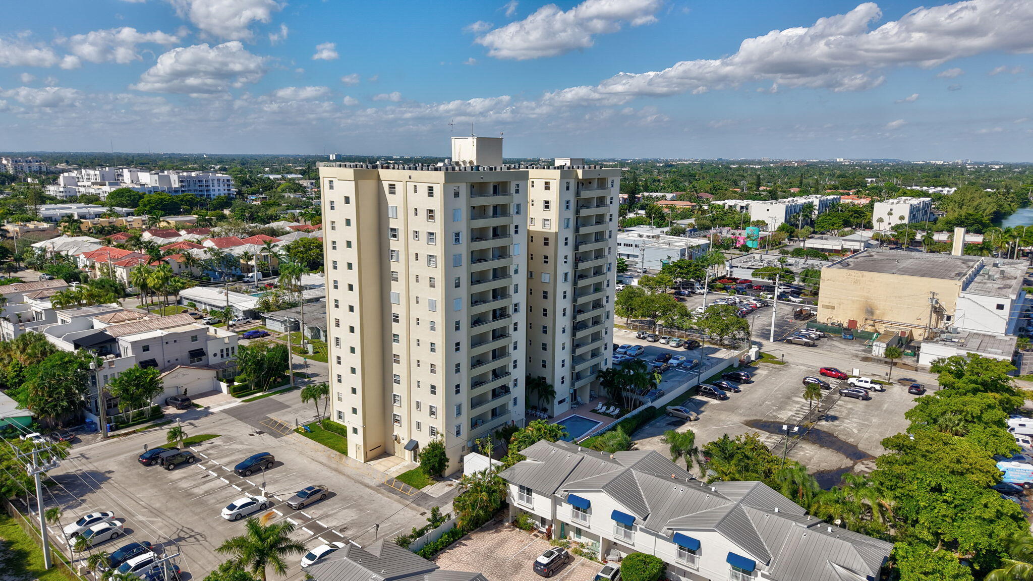 VICTORIA PARK TOWER CONDO - Residential