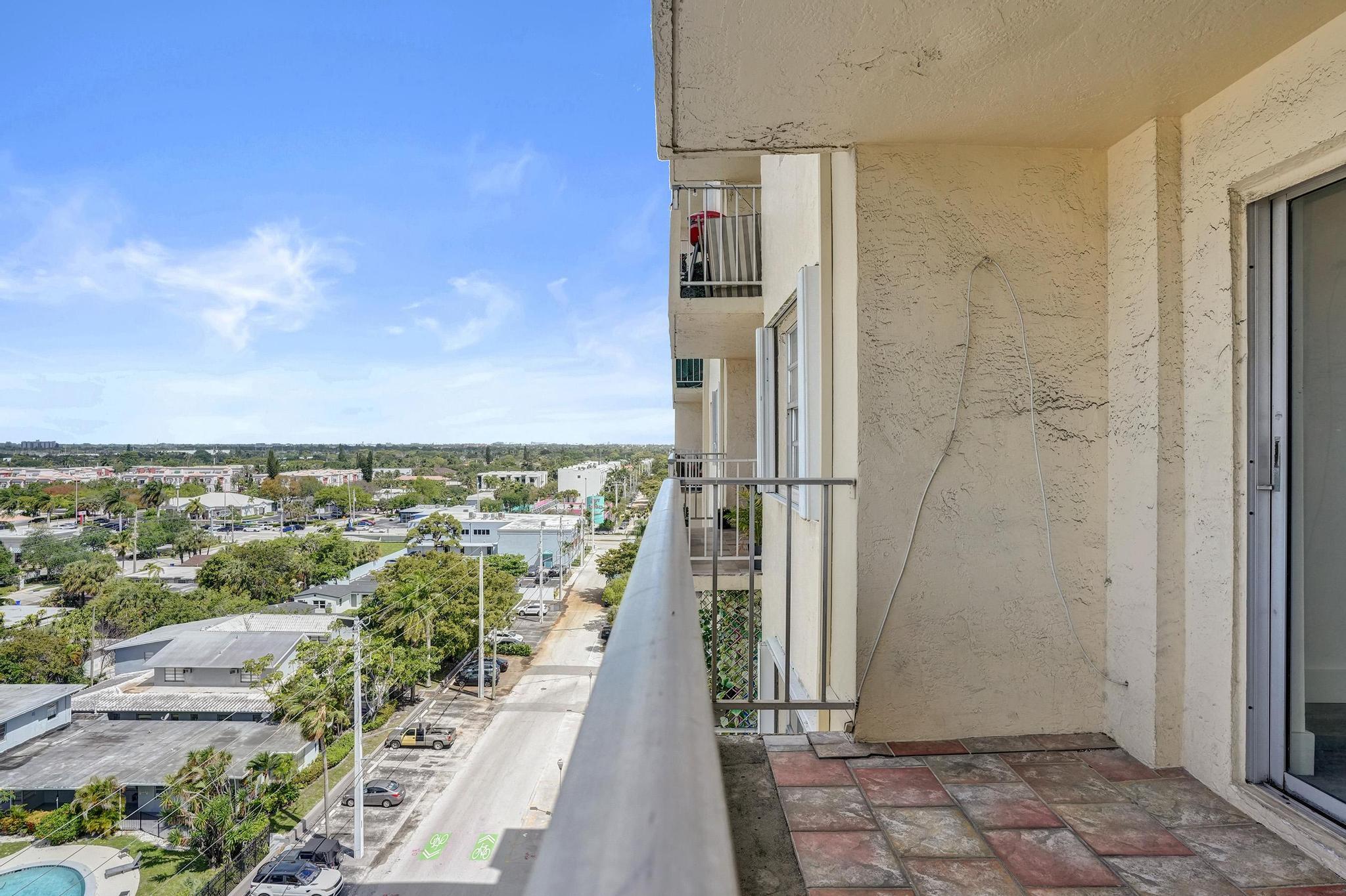 VICTORIA PARK TOWER CONDO - Residential