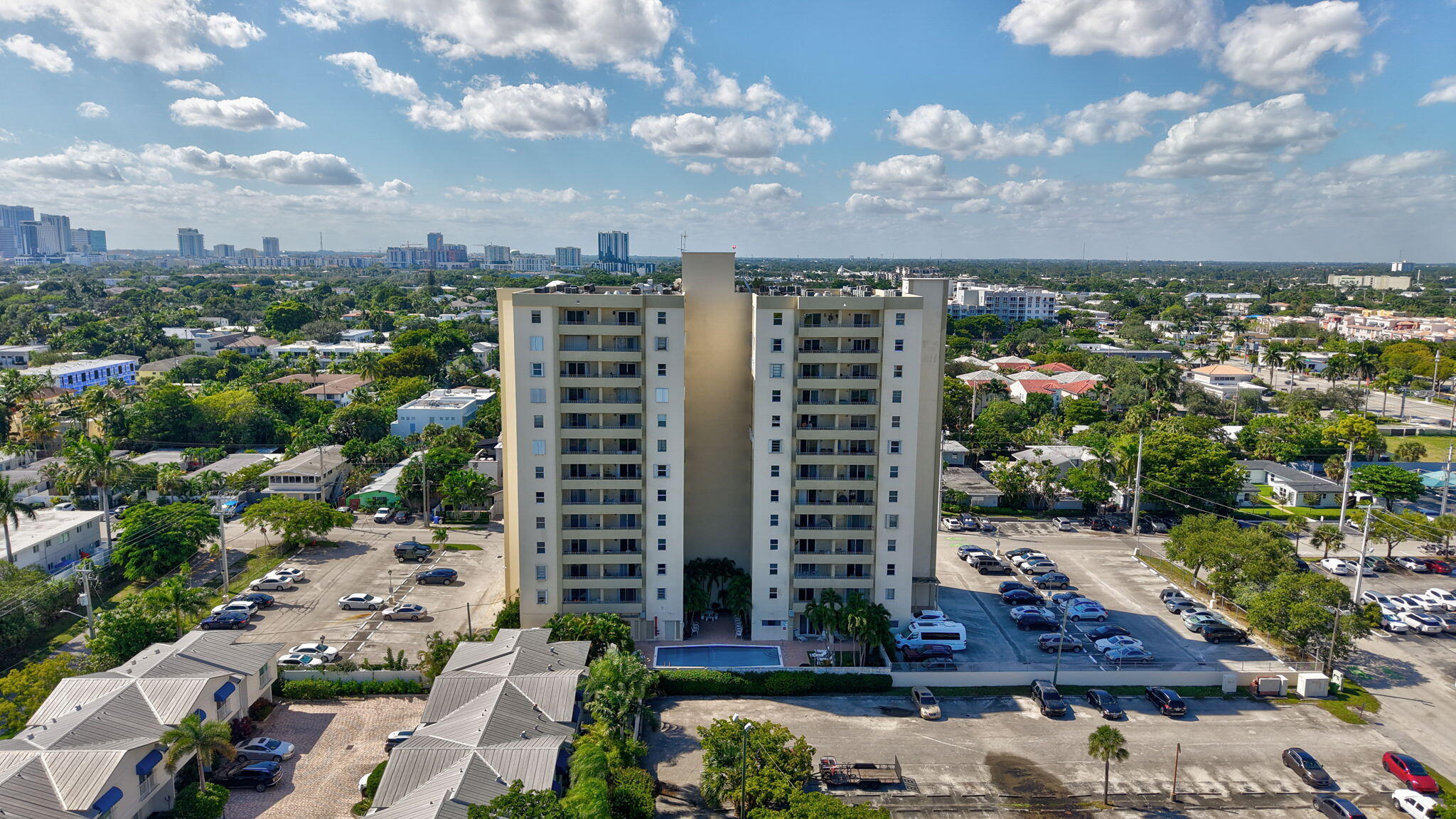 VICTORIA PARK TOWER CONDO - Residential