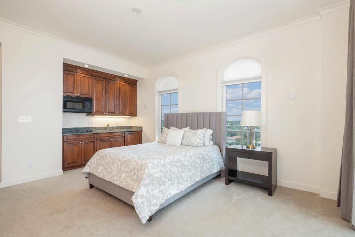 BREAKERS SOUND AT JUPITER KEY CONDO - Residential Lease