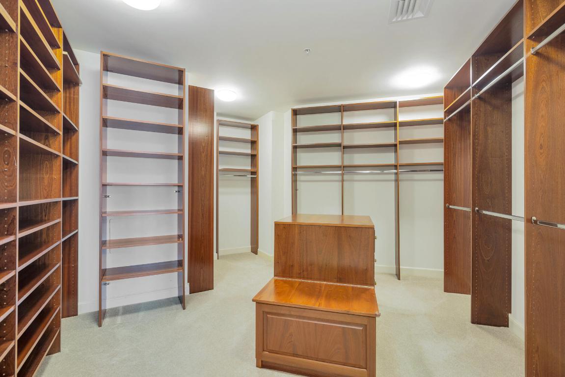 BREAKERS SOUND AT JUPITER KEY CONDO - Residential Lease