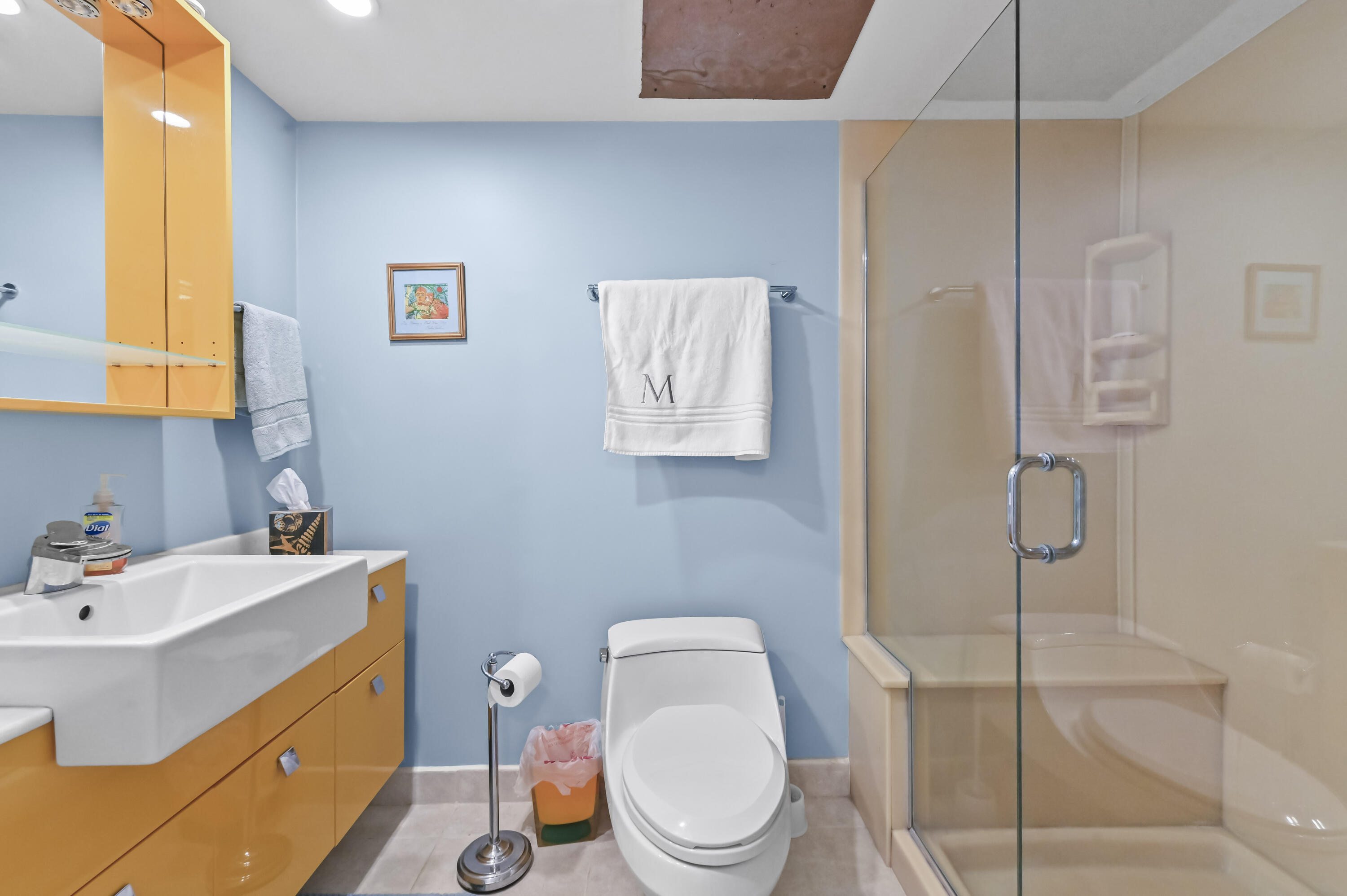 SOUTHGATE CONDO - Residential