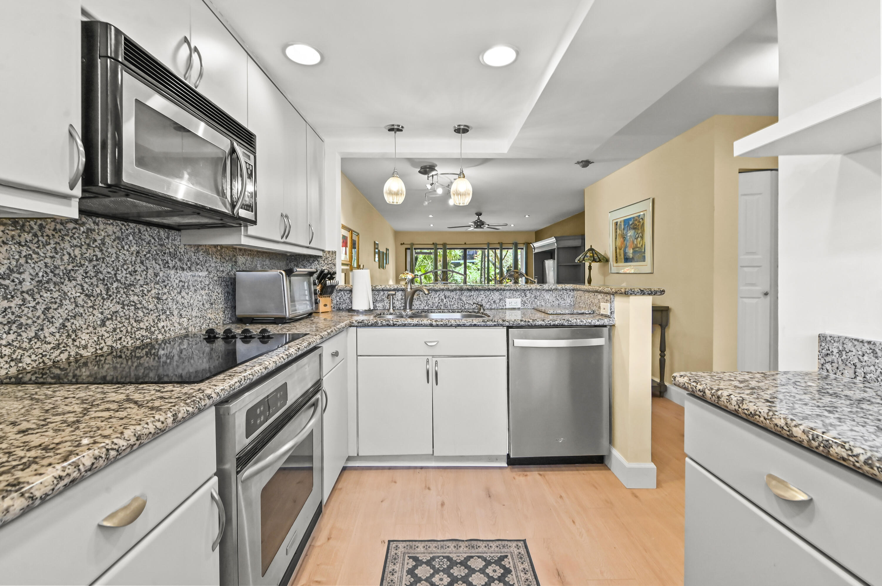 SOUTHGATE - Residential