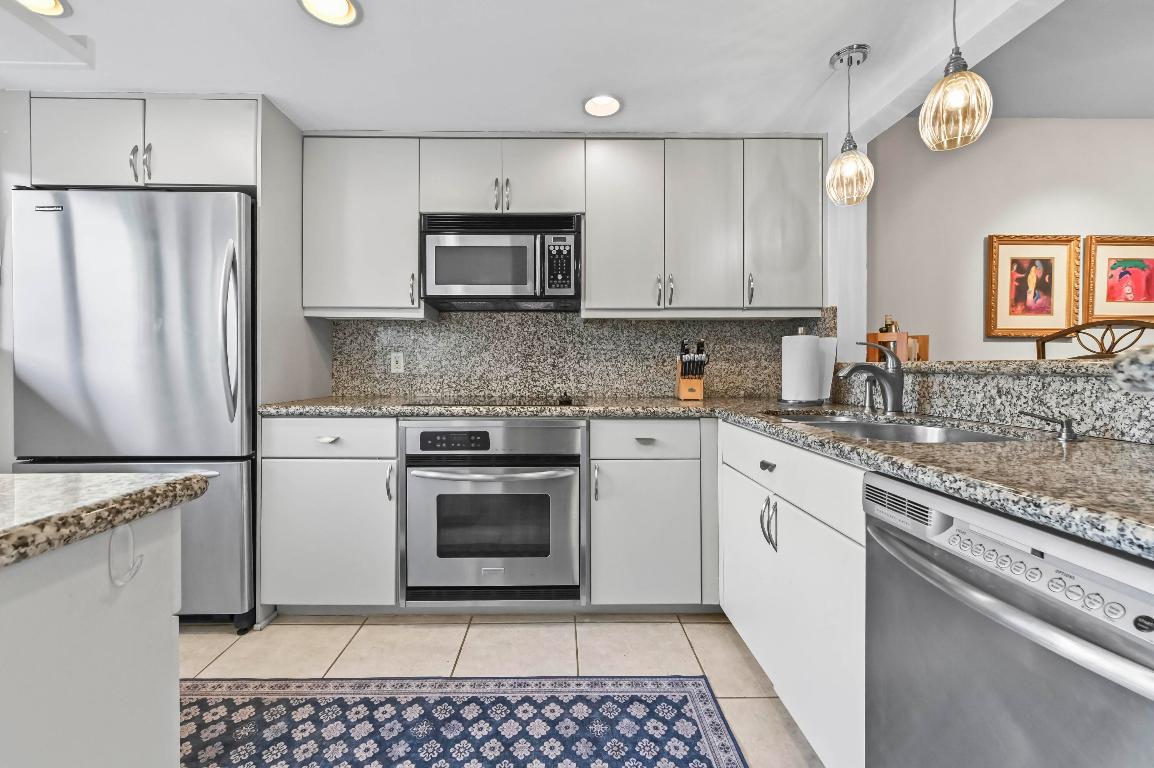 SOUTHGATE CONDO - Residential