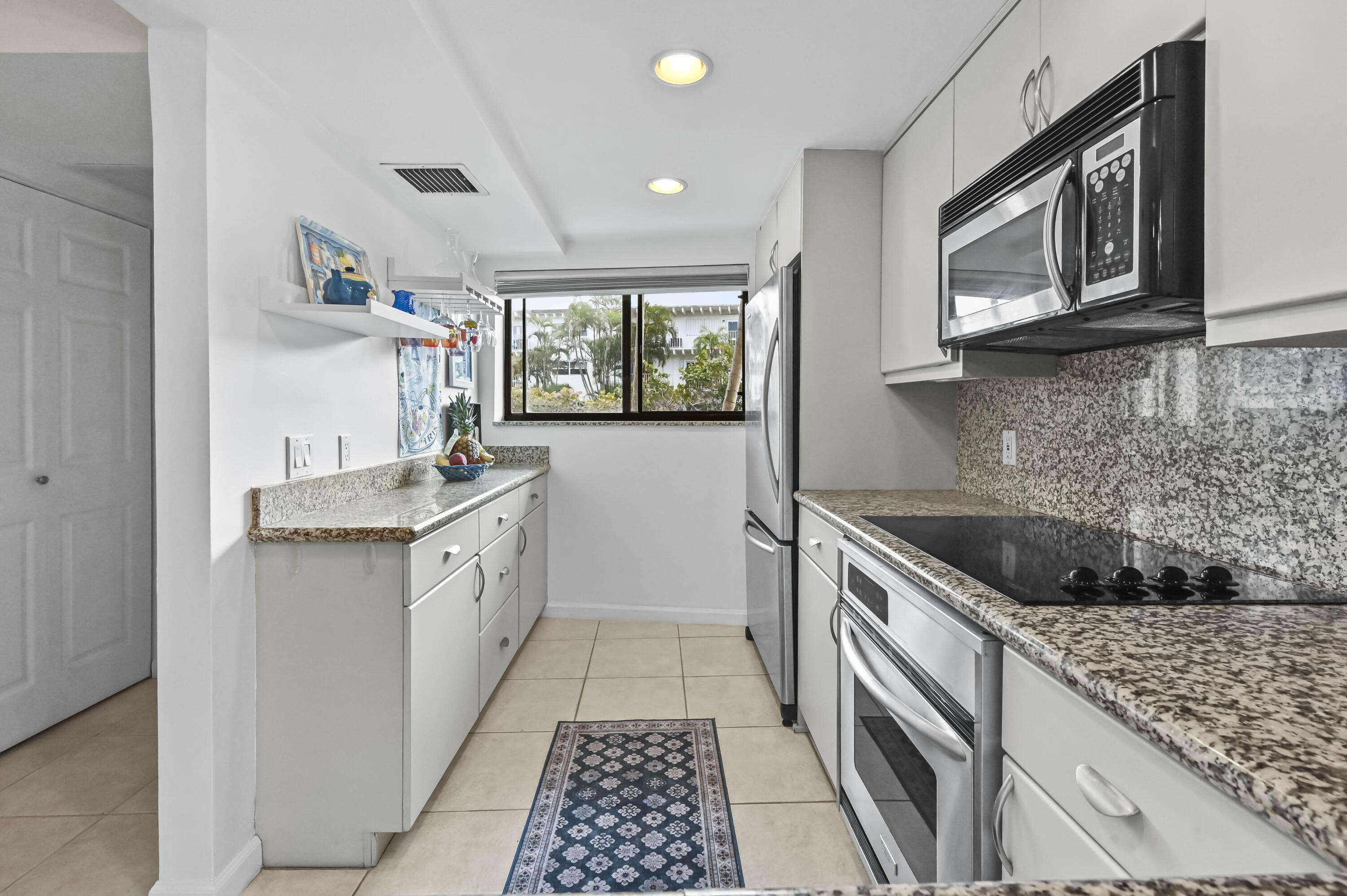 SOUTHGATE CONDO - Residential