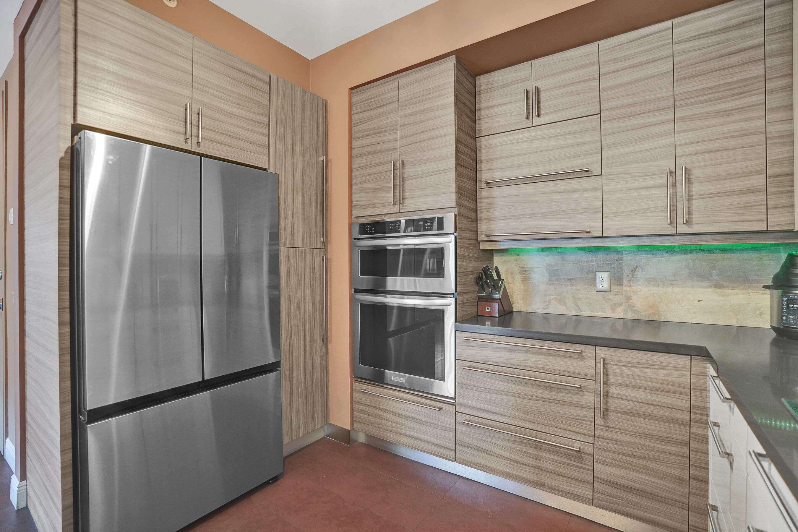 2617 NE 14th Avenue 304