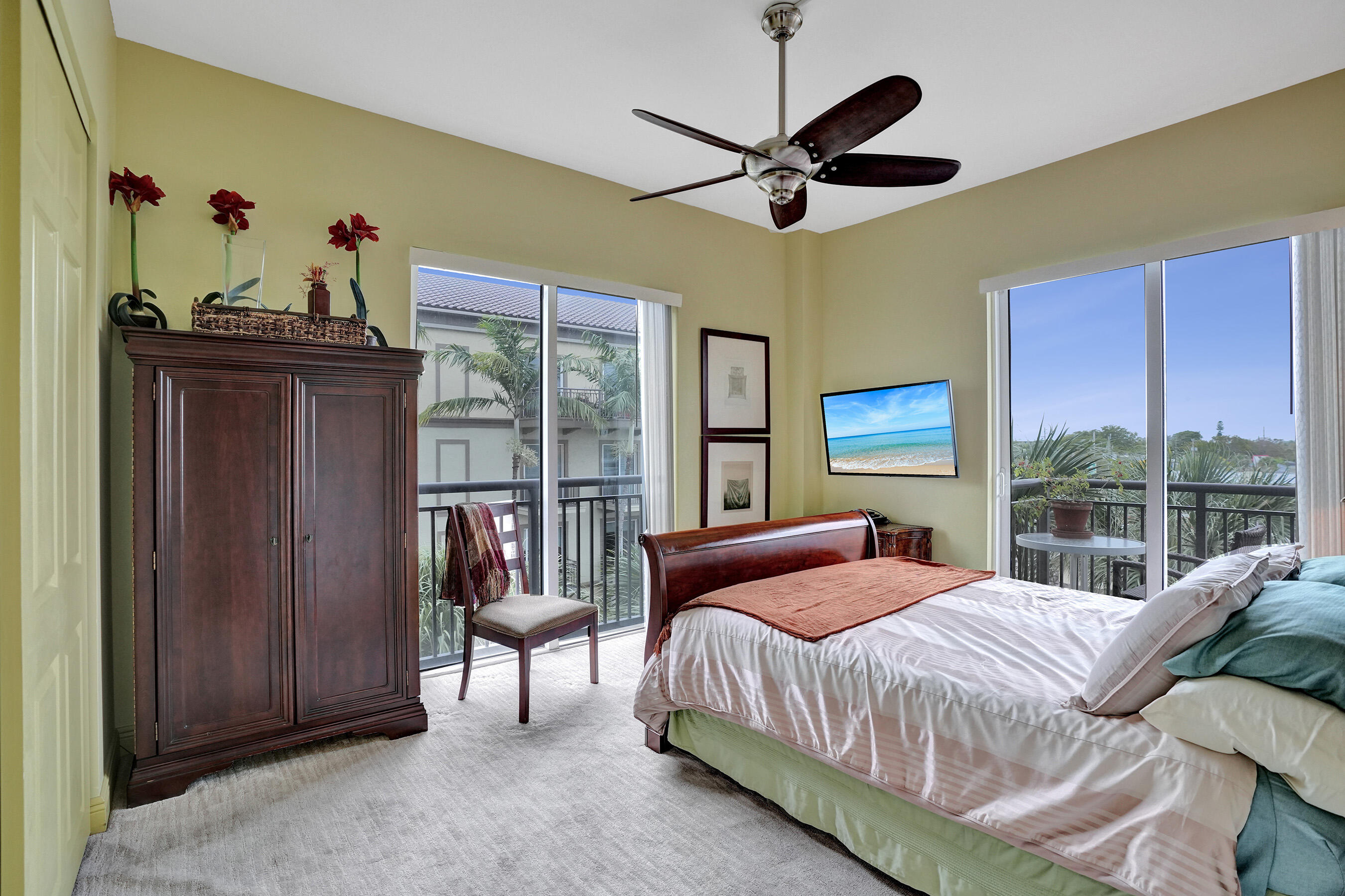 WILTON STATION RES CONDO - Residential