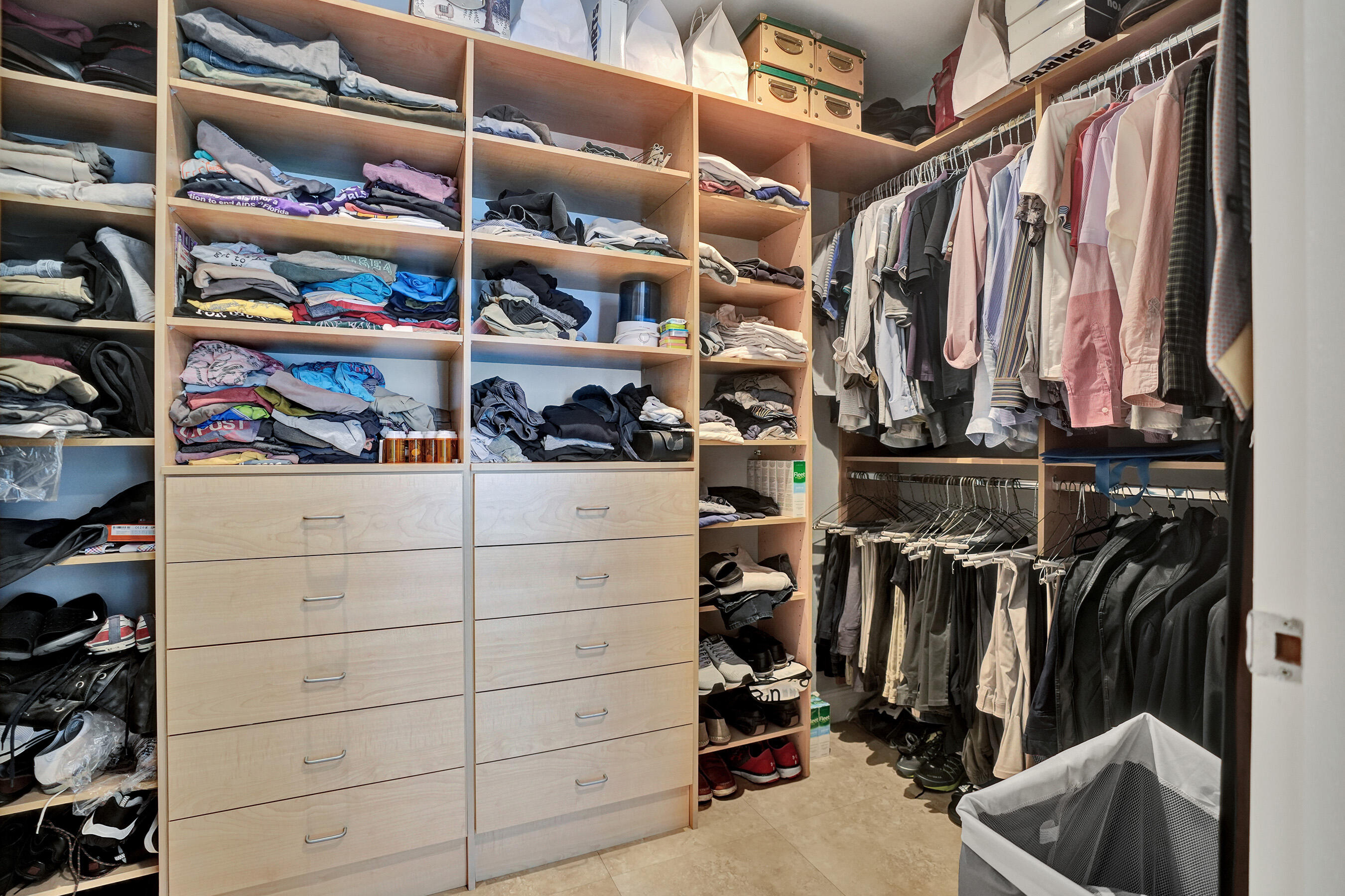 WILTON STATION RES CONDO - Residential