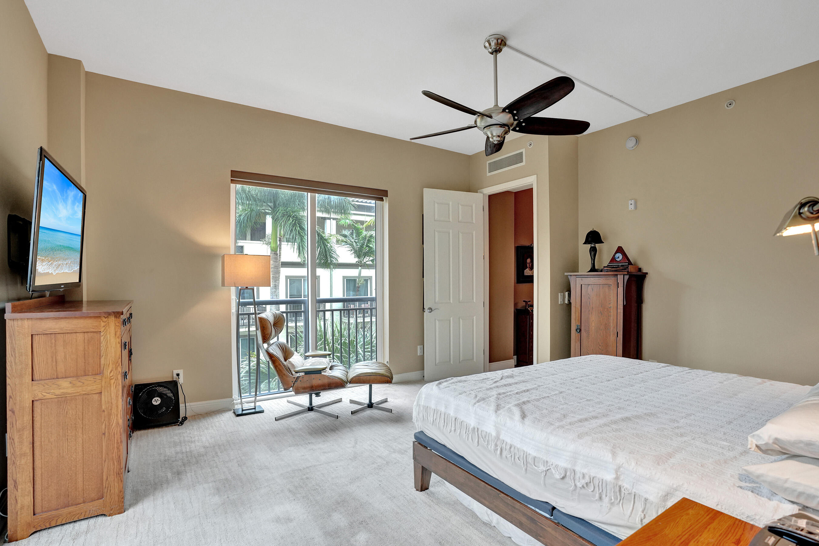 WILTON STATION RES CONDO - Residential