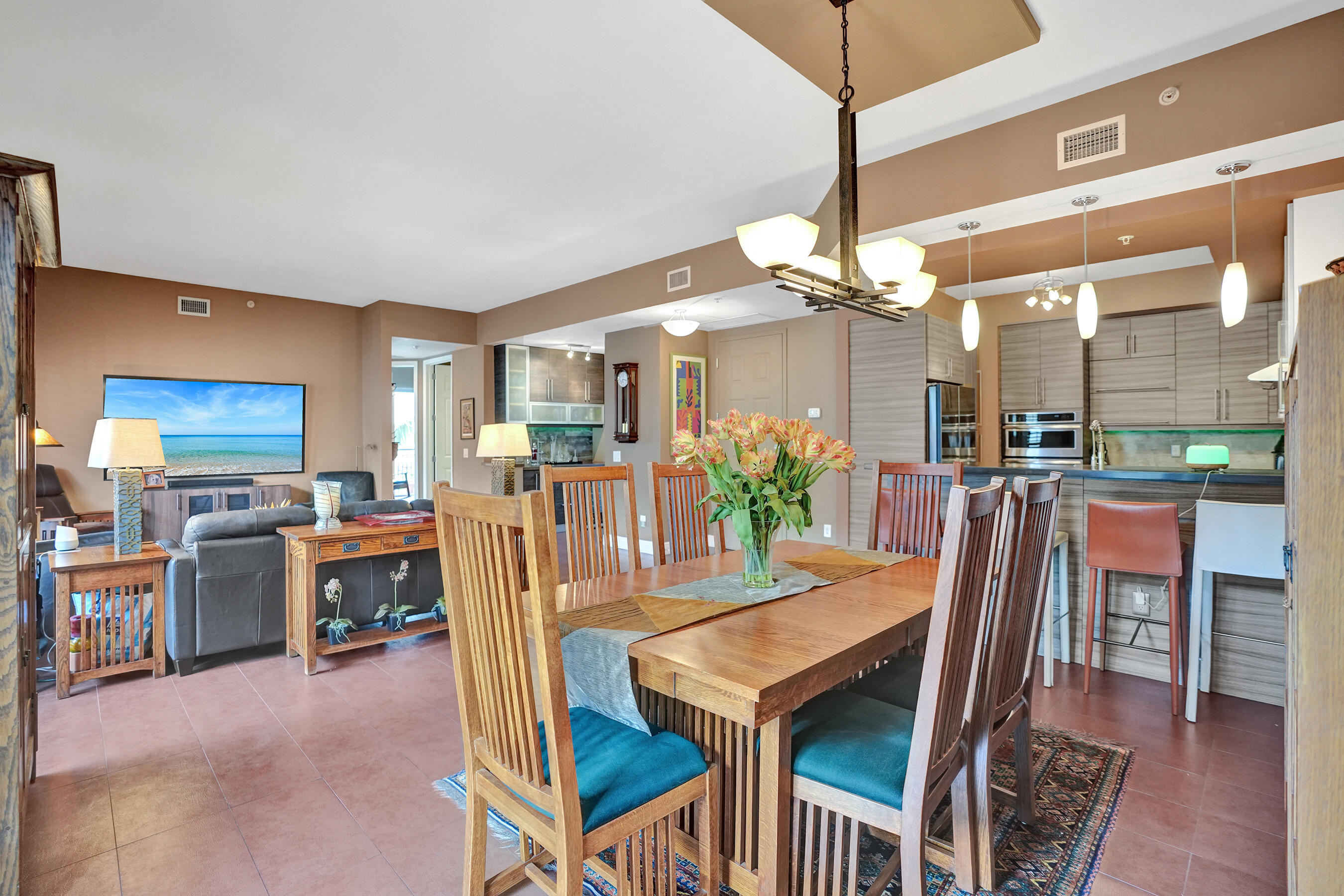 WILTON STATION RES CONDO - Residential