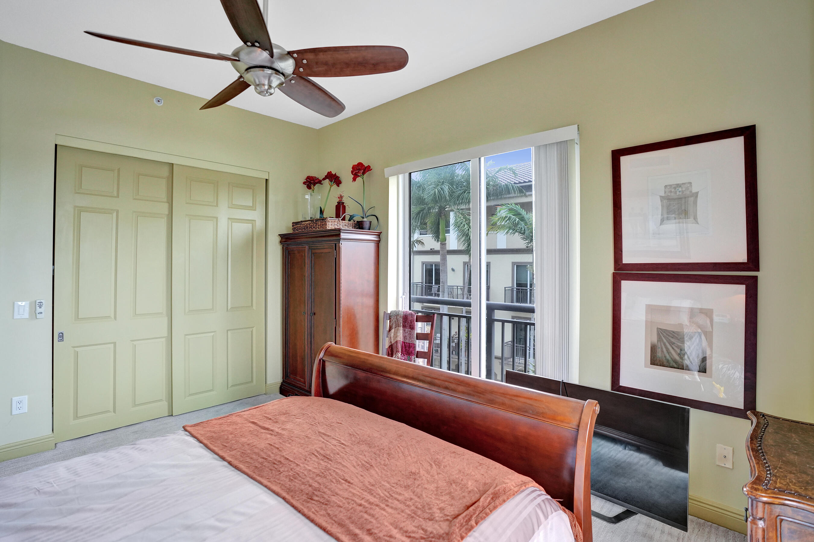 WILTON STATION RES CONDO - Residential