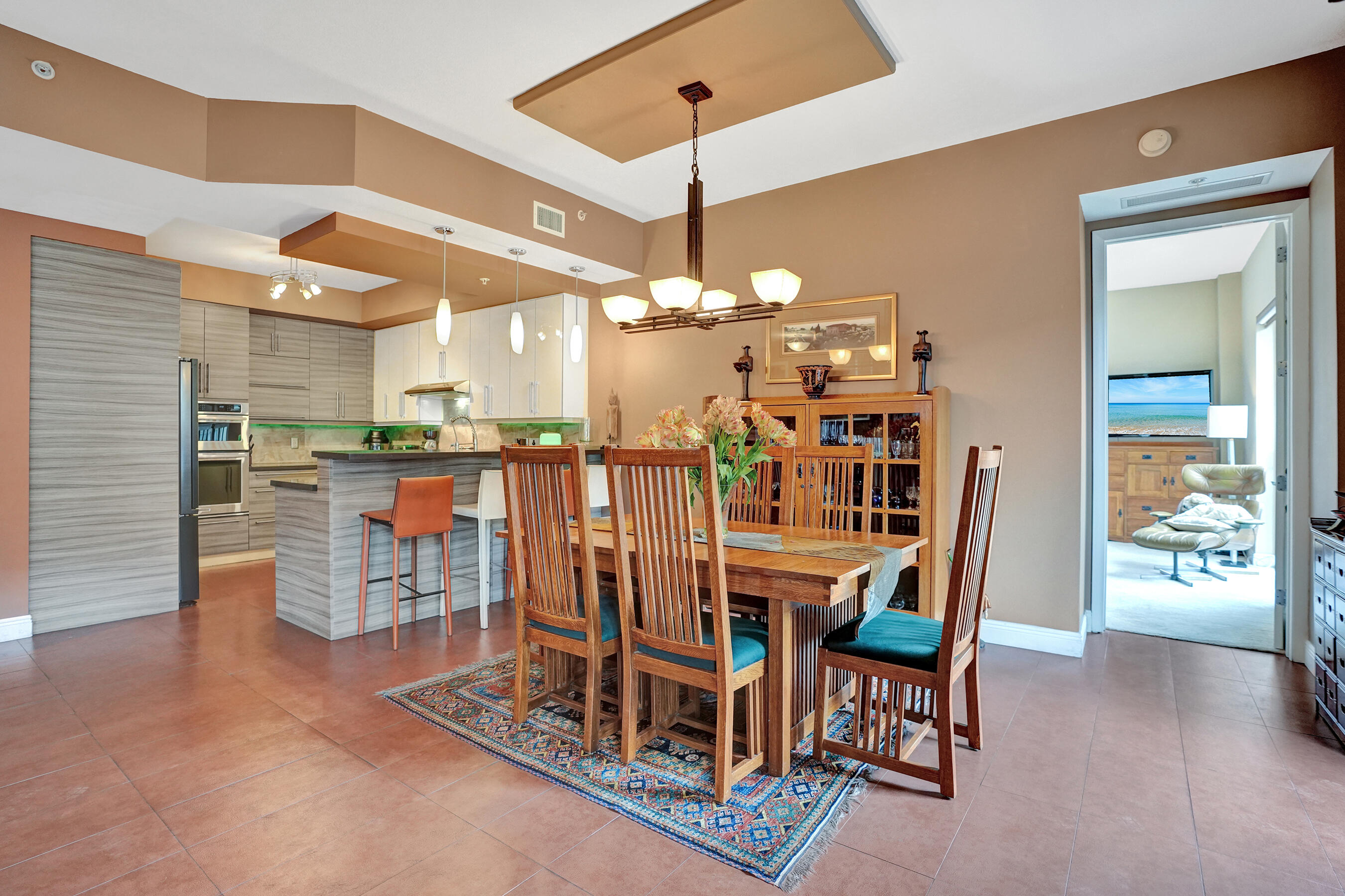 WILTON STATION RES CONDO - Residential