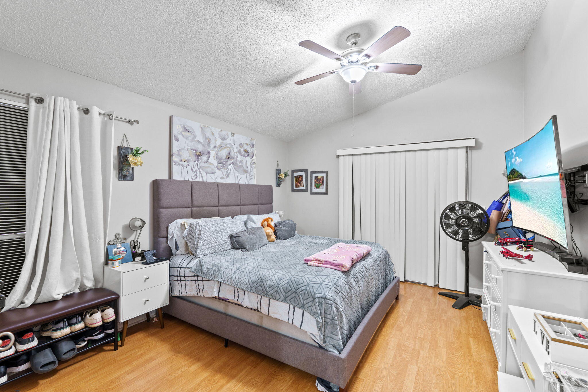 VICTORIA WOODS 1 - Residential