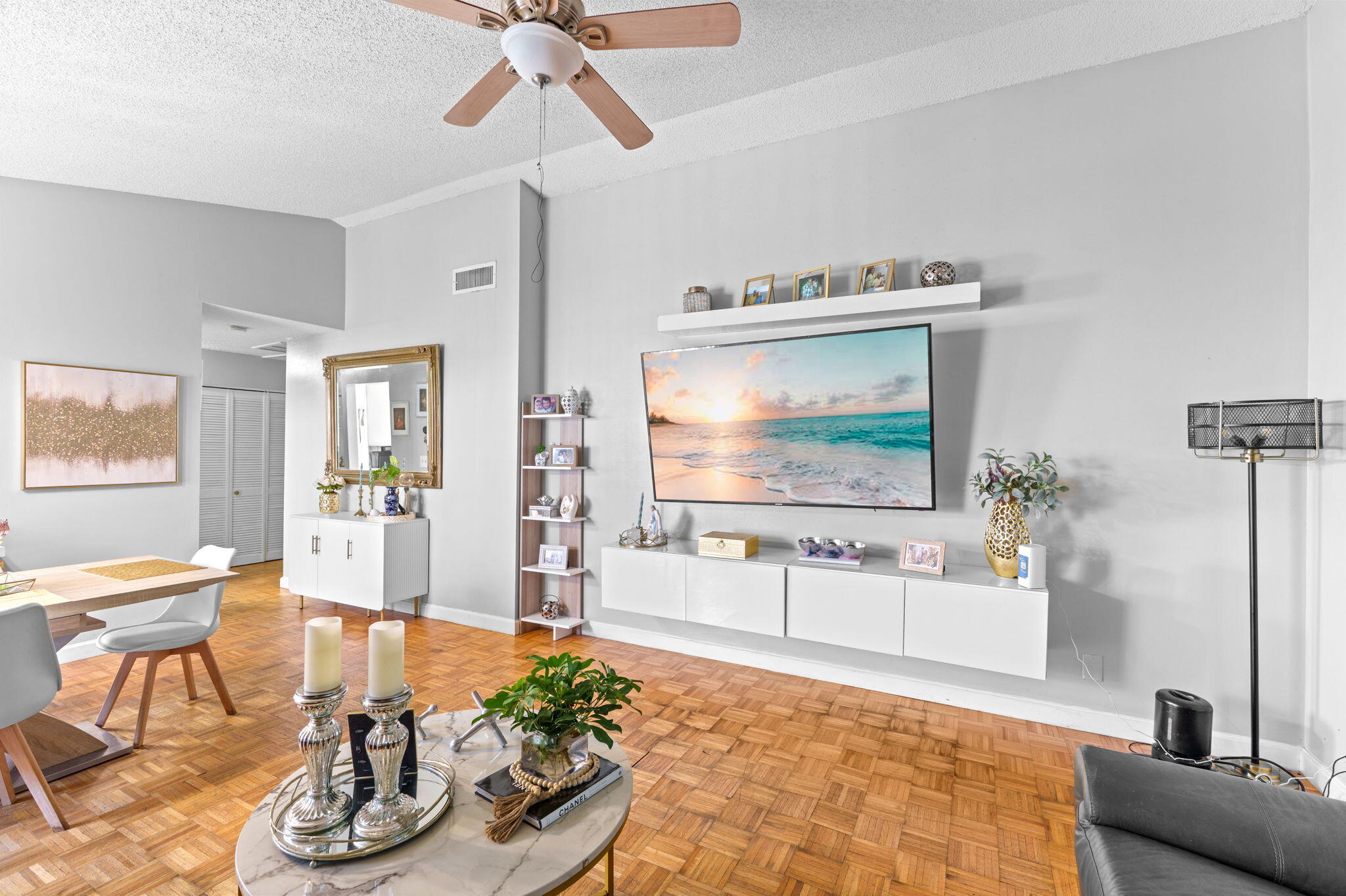 VICTORIA WOODS 1 - Residential