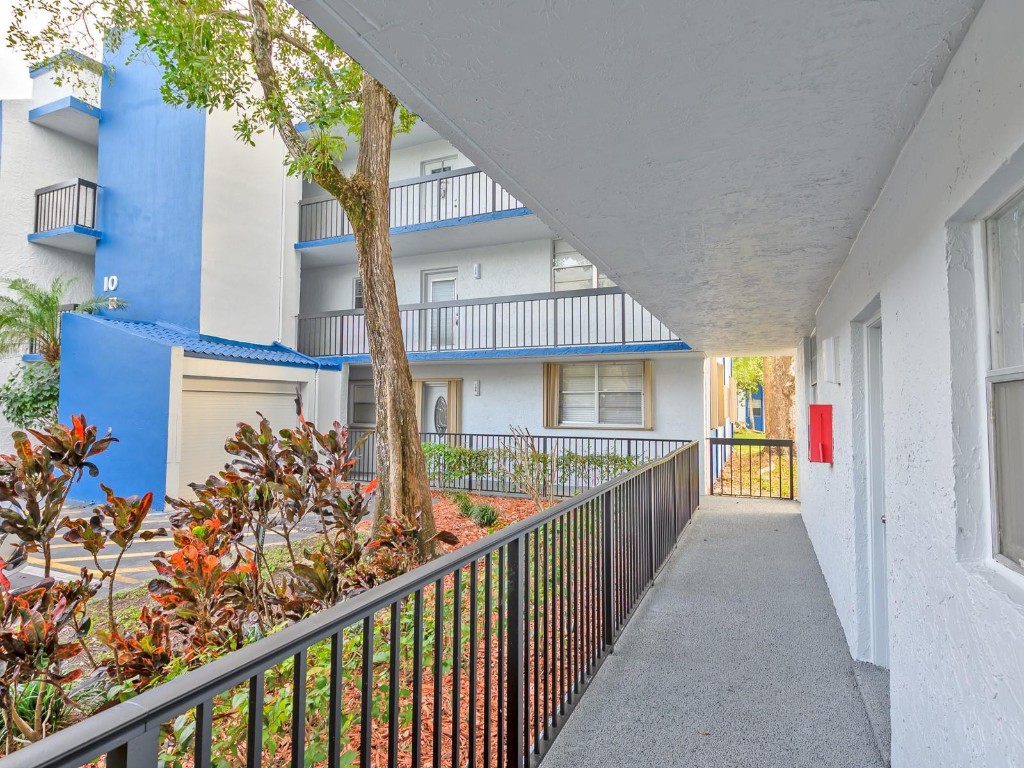 HOLIDAY SPRINGS VILLAGE - Residential