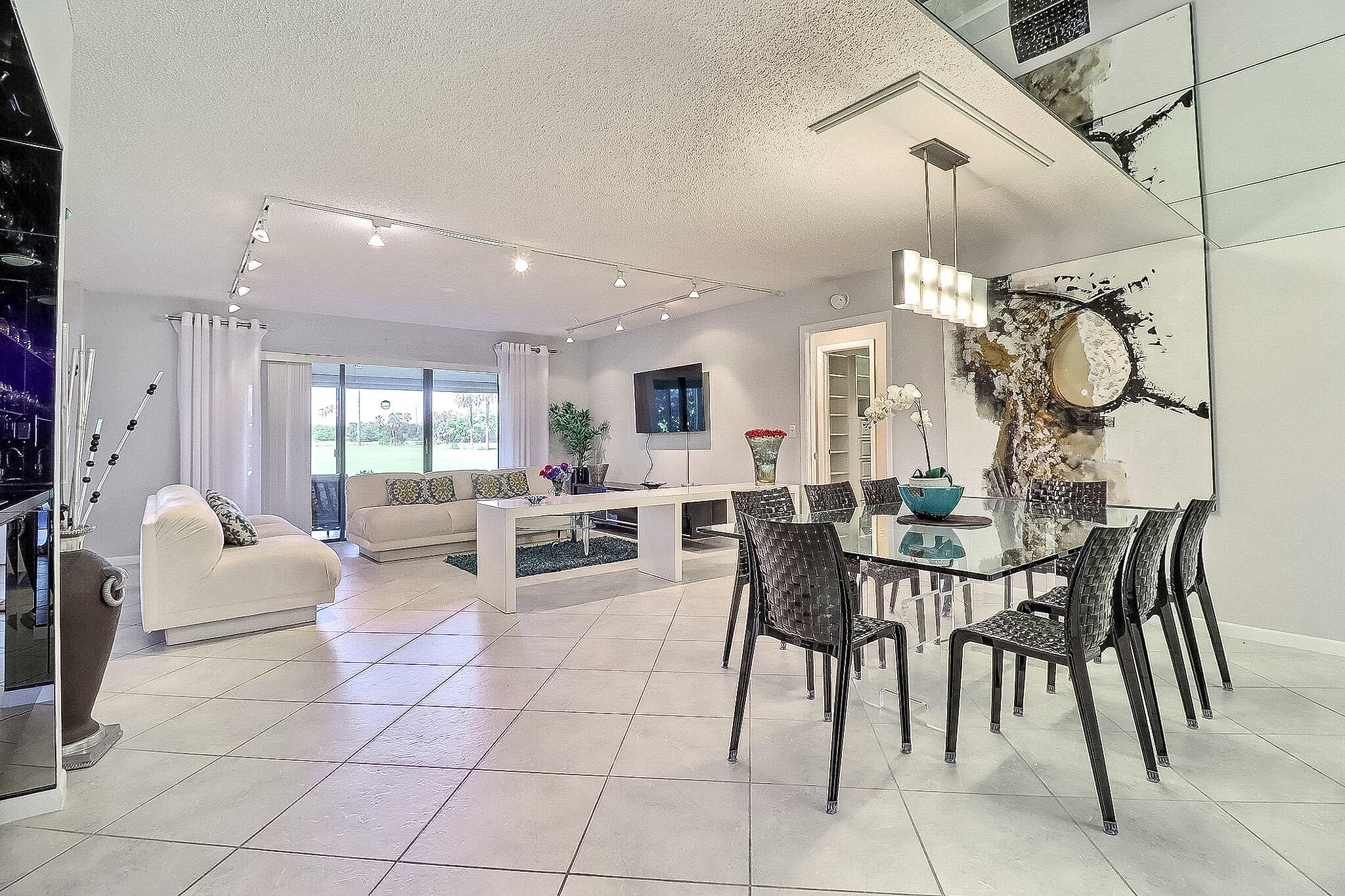FOUNTAINS SOUTH CONDO 1 - Residential Lease