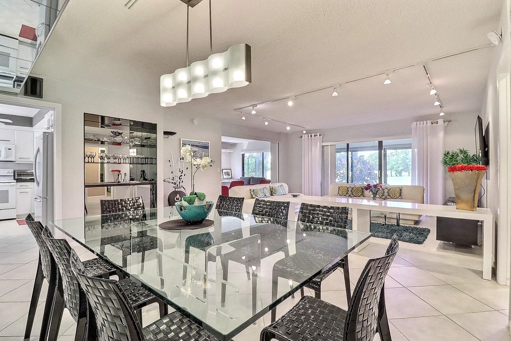 Photo of 5172 S Fountains Dr Drive S, Lake Worth, FL 33467 (MLS # B26026604)