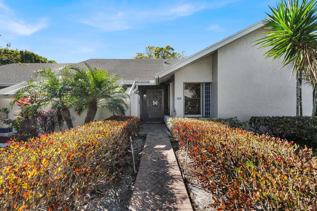 Photo of 10980 Lake Front Place, Boca Raton, FL 33498 (MLS # R11167678)