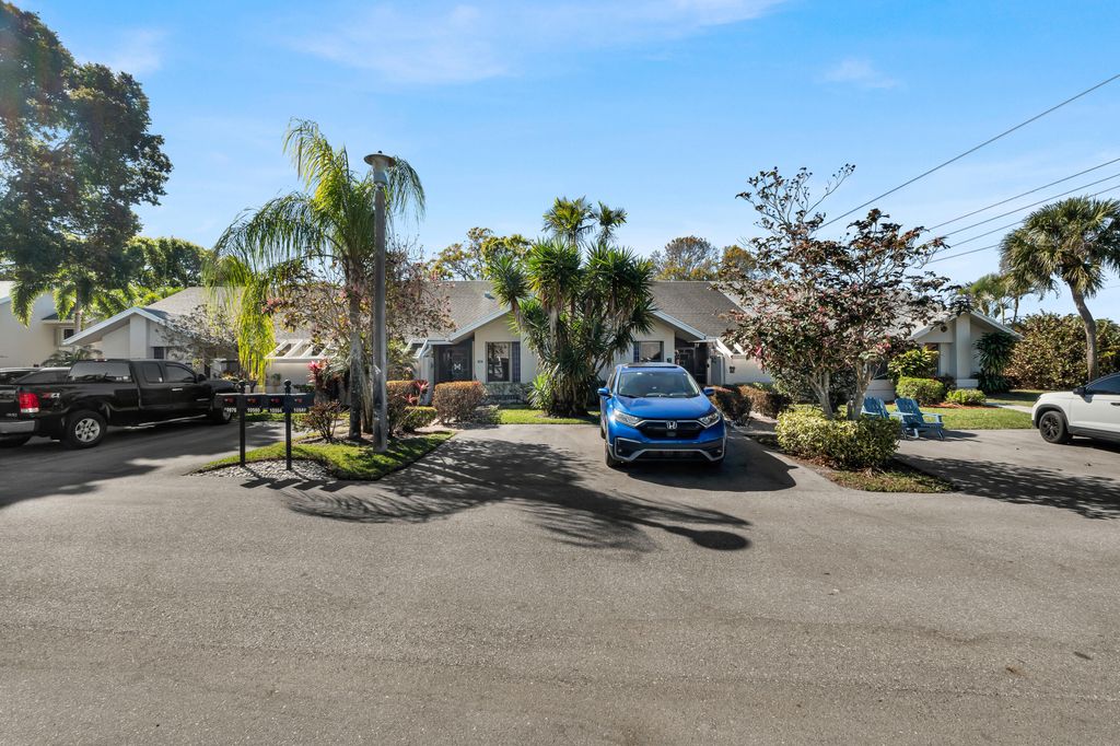 Photo of 10980 Lake Front Place, Boca Raton, FL 33498 (MLS # R11167678)