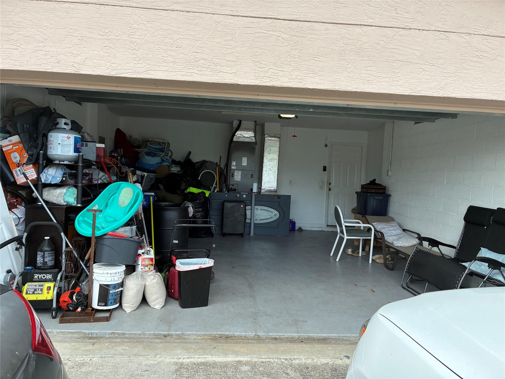 PORT ST LUCIE SECTION 27 - Residential Lease