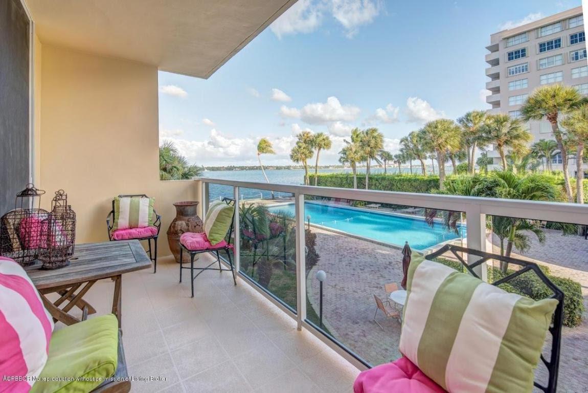 LA FONTANA APTS OF PALM B - Residential Lease