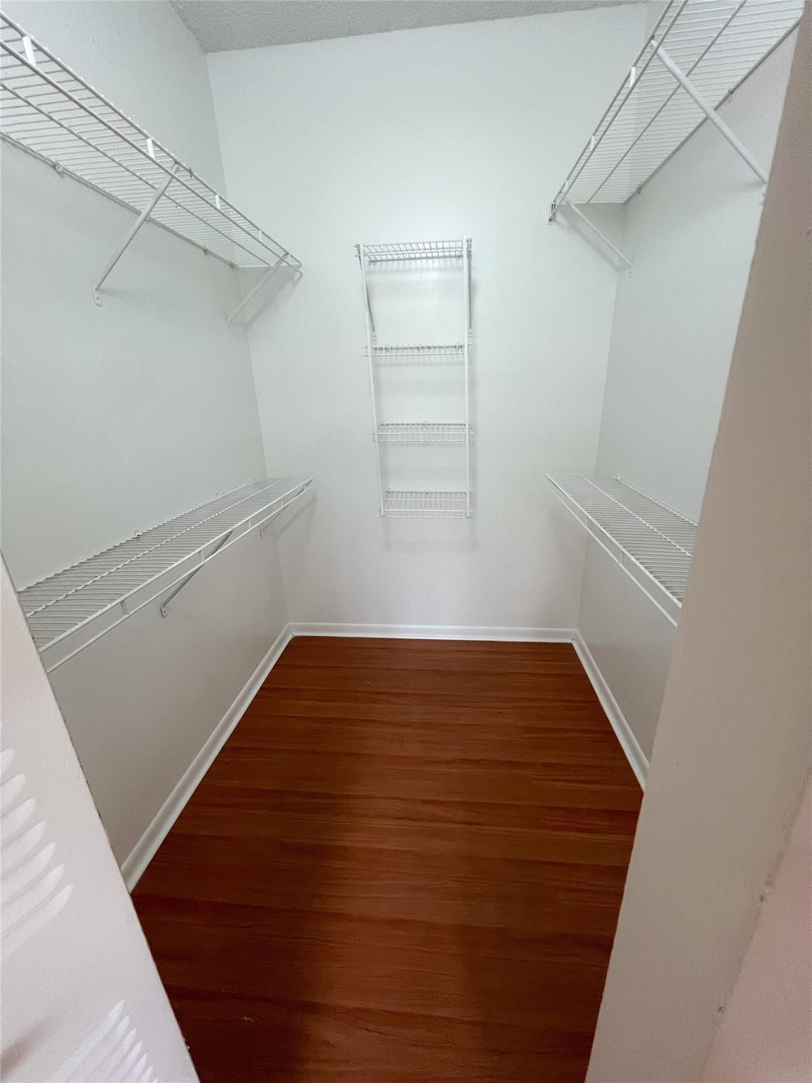 REFLECTIONS AT PEMBROKE P - Residential Lease