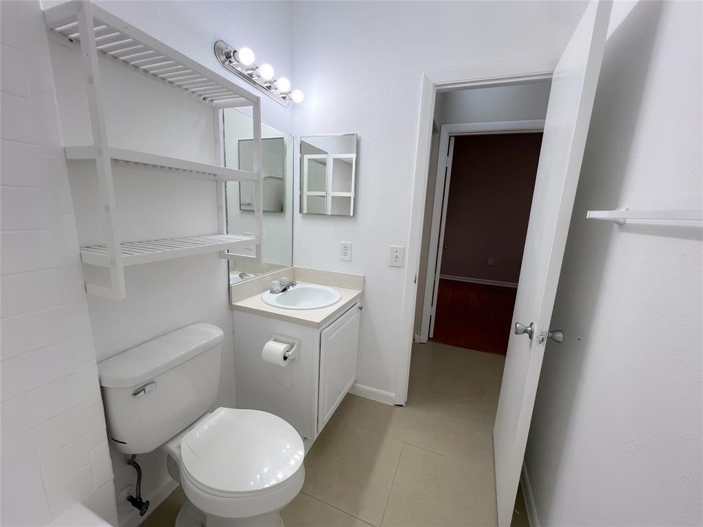 REFLECTIONS AT PEMBROKE P - Residential Lease