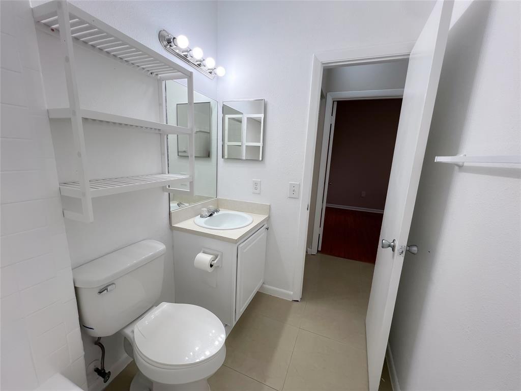 REFLECTIONS AT PEMBROKE P - Residential Lease