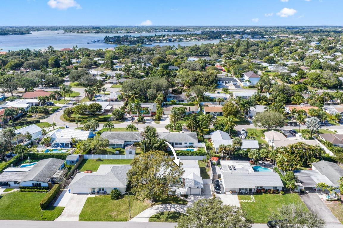 JUPITER IN THE PINES - Residential