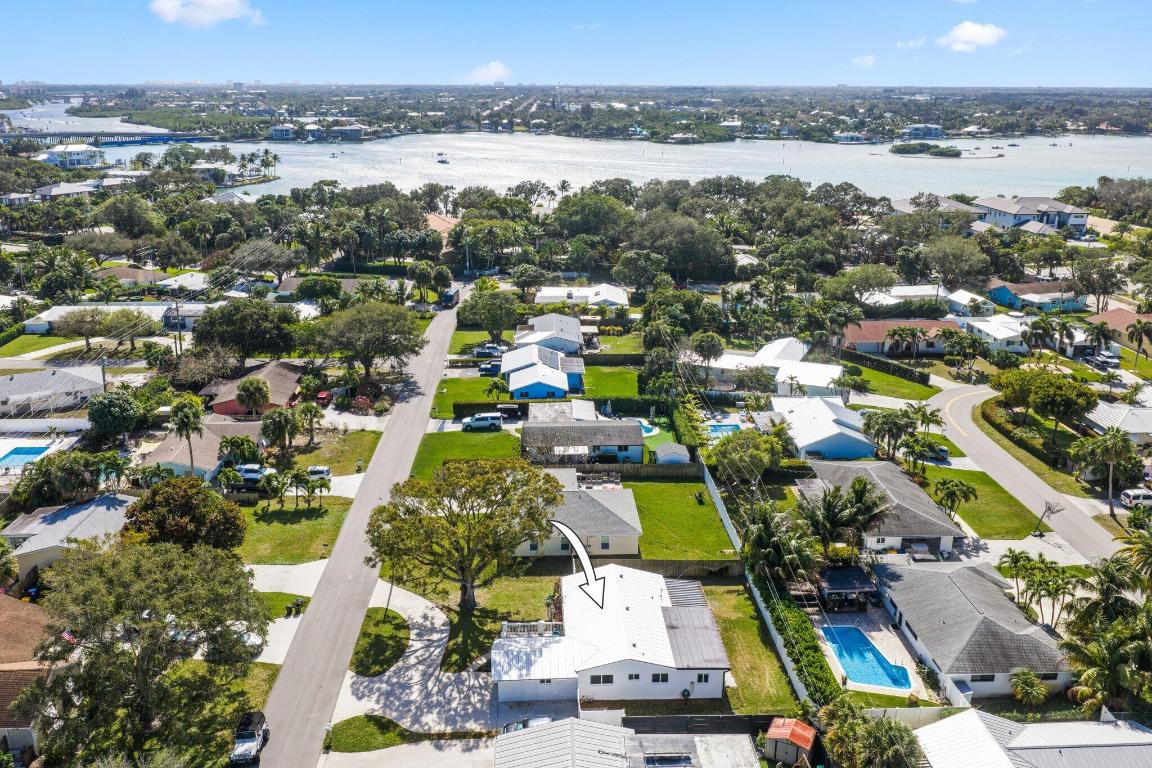 JUPITER IN THE PINES - Residential